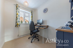 bedroom- click for photo gallery